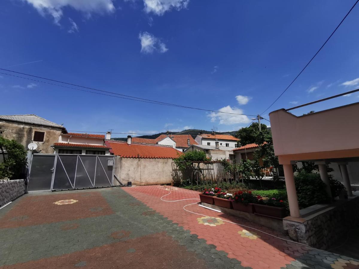 Apartman Pod Nehajem Apartment Senj  Luaran gambar