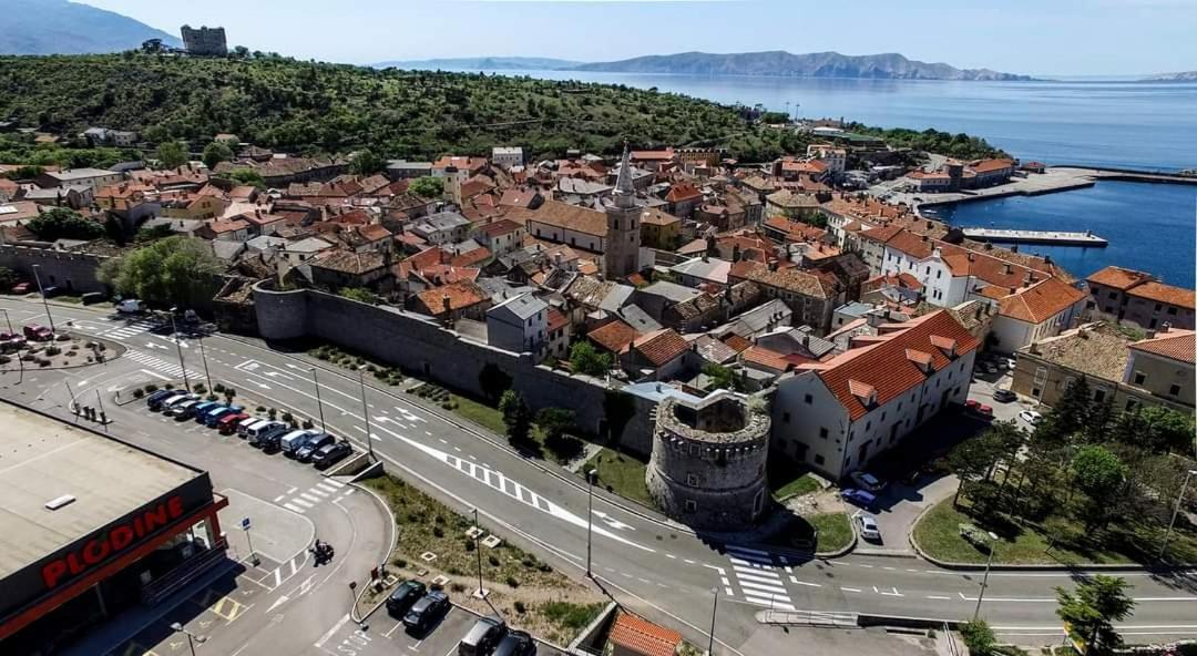 Apartman Pod Nehajem Apartment Senj  Luaran gambar
