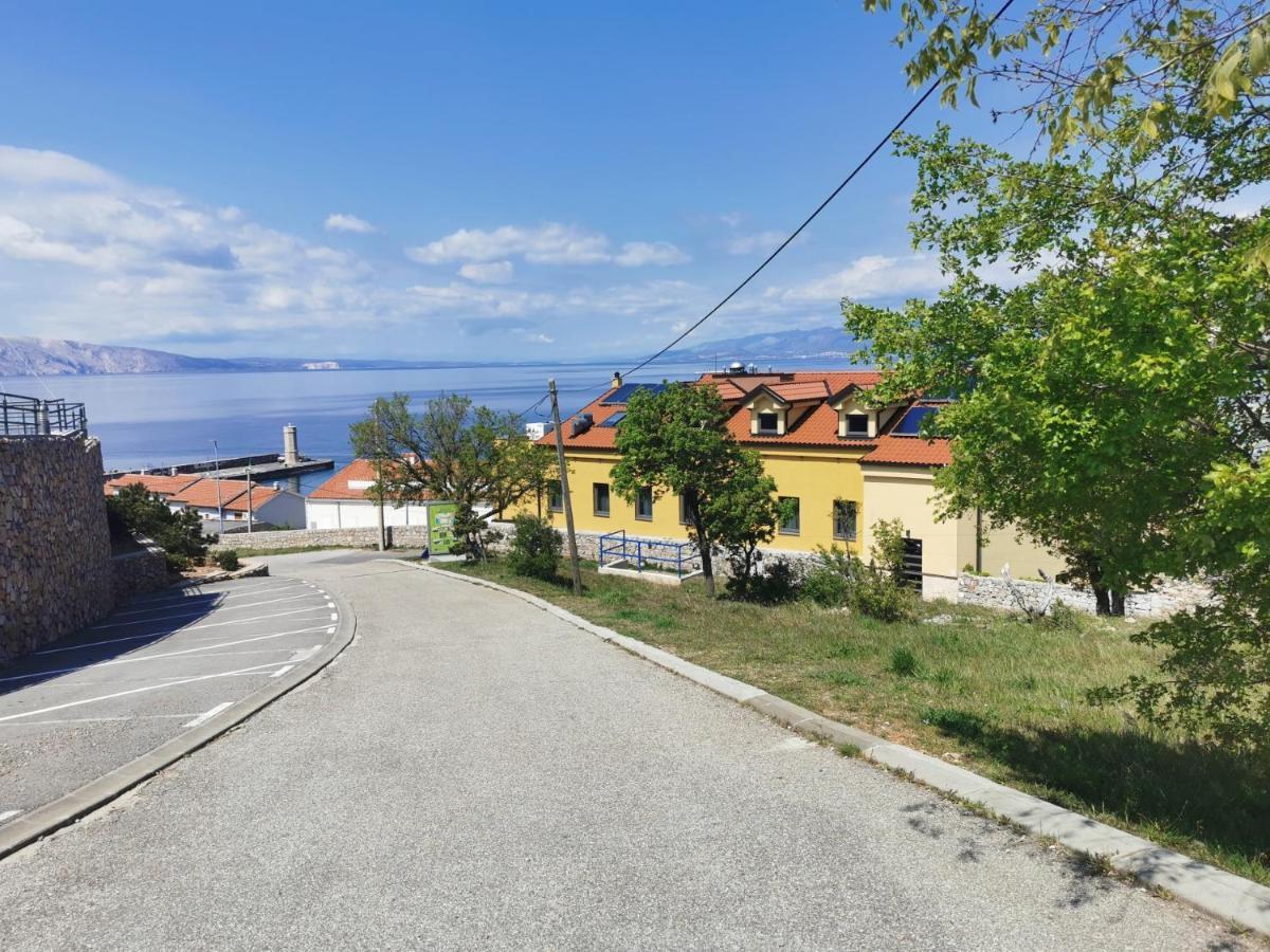 Apartman Pod Nehajem Apartment Senj  Luaran gambar