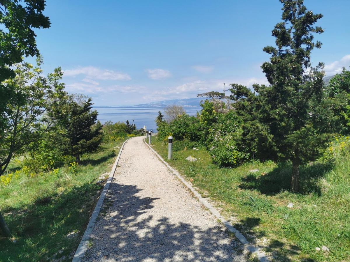 Apartman Pod Nehajem Apartment Senj  Luaran gambar